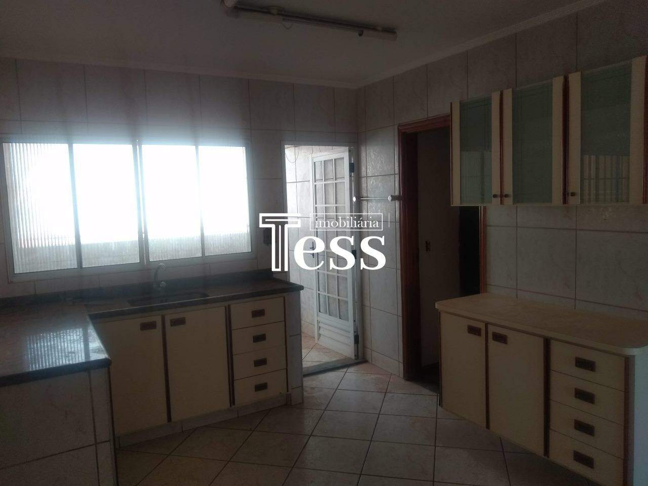 Apartamento com 4 quartos à venda, 123m² — foto 4 de 19