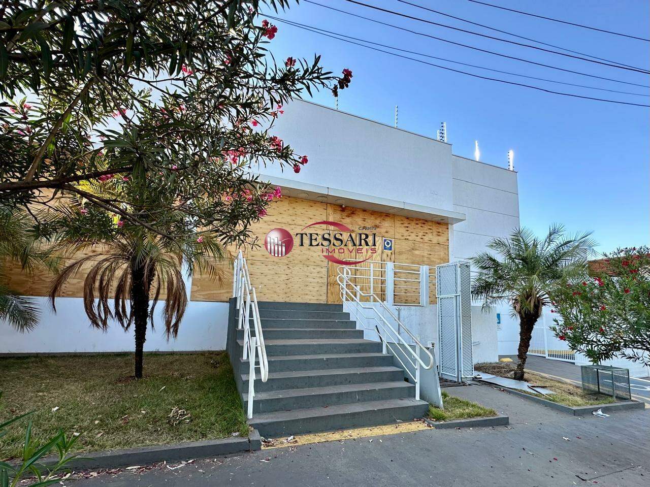 Loja / Salão / Ponto Comercial para aluguel, 634m² — foto 1 de 3