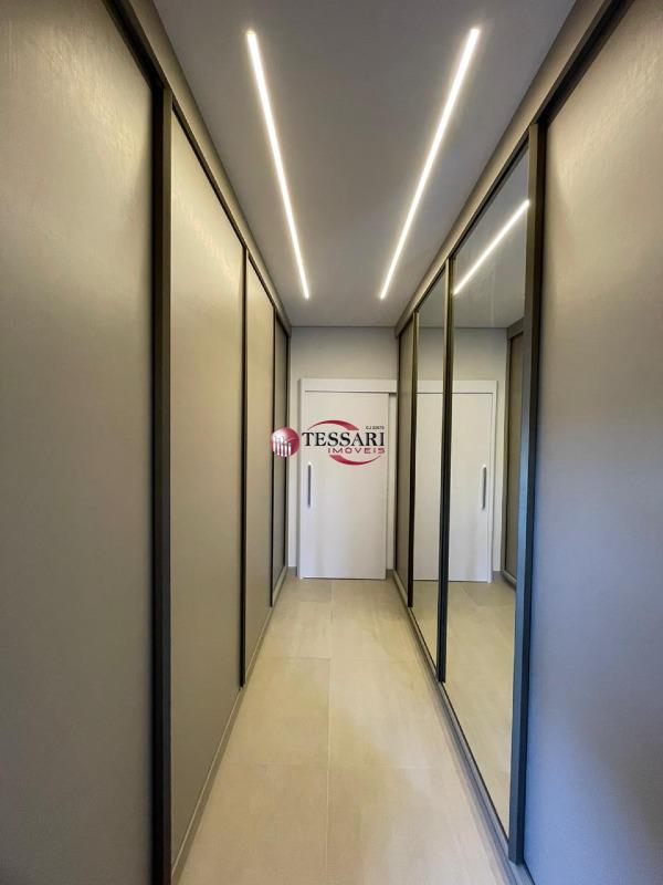 Casa de Condomínio com 3 quartos à venda, 223m² — foto 8 de 13