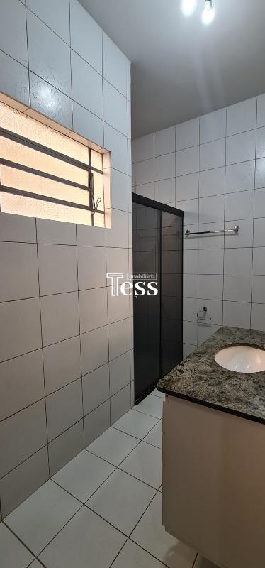Casa com 4 quartos para aluguel, 200m² — foto 13 de 29