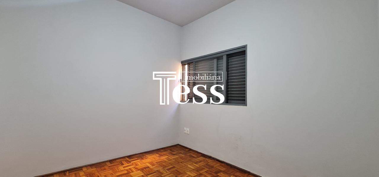 Casa com 4 quartos para aluguel, 200m² — foto 11 de 29
