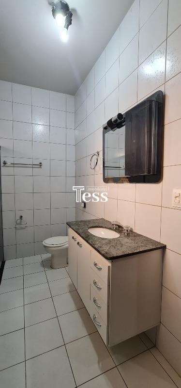 Casa com 4 quartos para aluguel, 200m² — foto 12 de 29