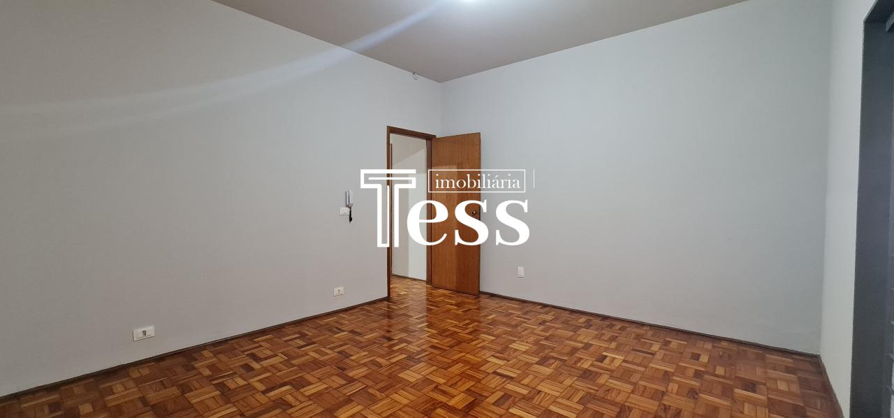 Casa com 4 quartos para aluguel, 200m² — foto 8 de 29