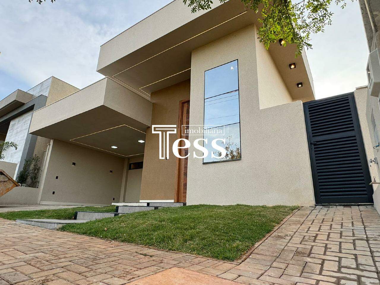 Casa de Condomínio com 3 quartos à venda, 170m² — foto 1 de 26