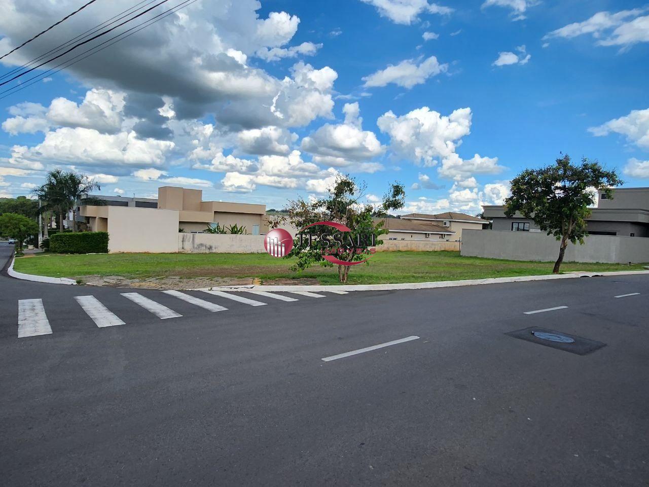 Terreno / Lote / Condomínio à venda, 764m² — foto 4 de 8