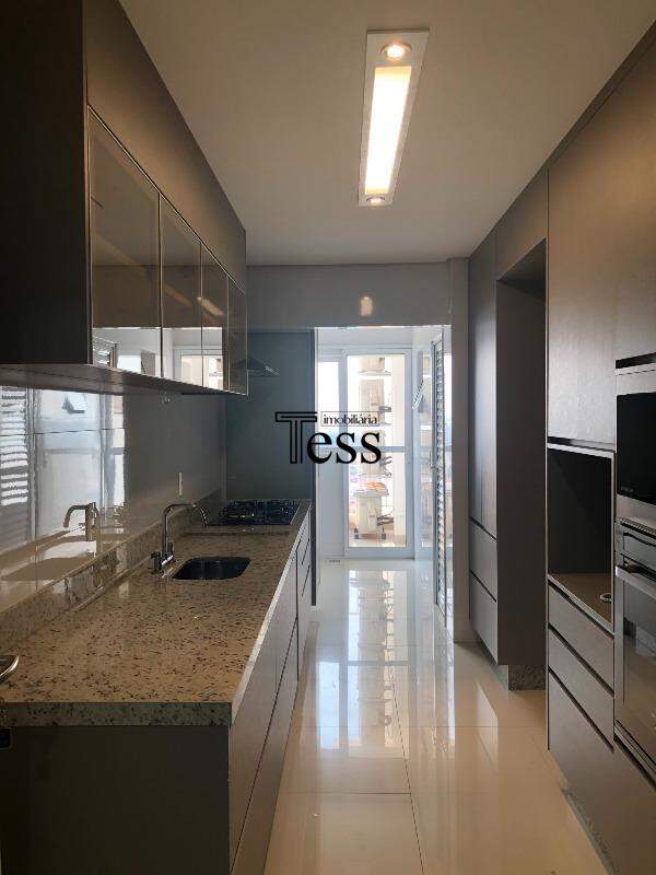 Apartamento com 3 quartos à venda, 132m² — foto 7 de 22