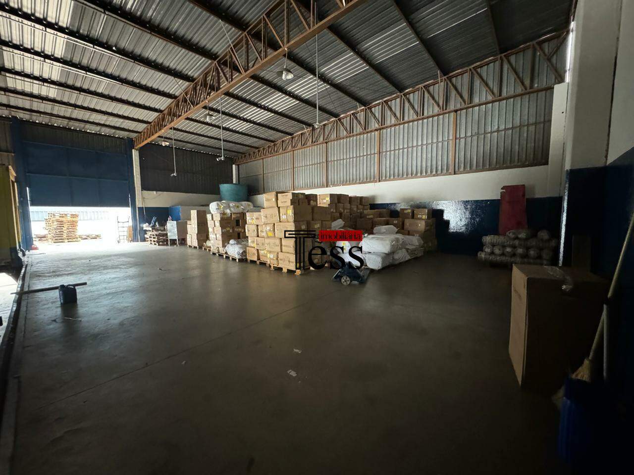 Loja / Salão / Ponto Comercial para aluguel, 512m² — foto 1 de 16