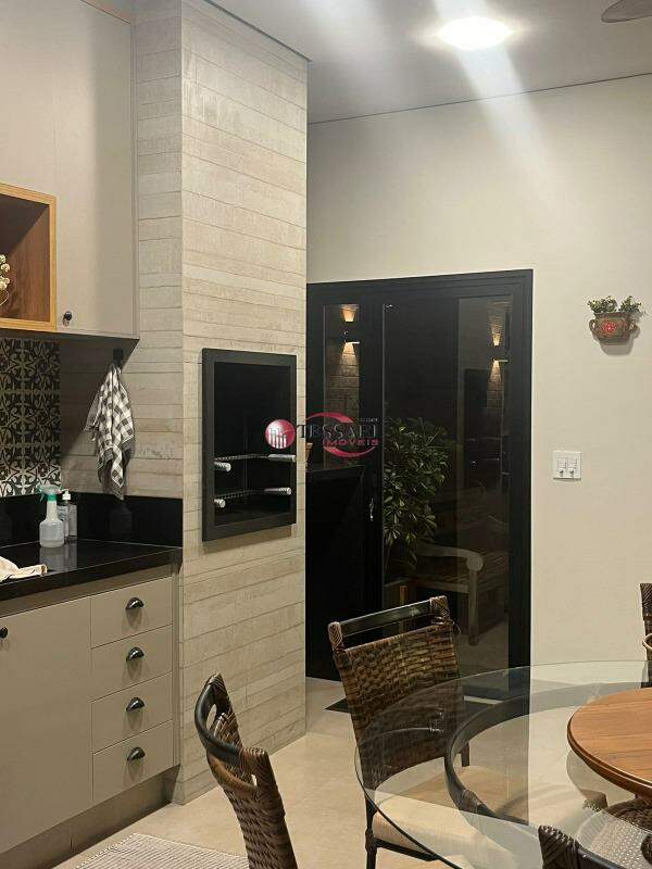 Casa de Condomínio com 3 quartos à venda, 280m² — foto 8 de 24