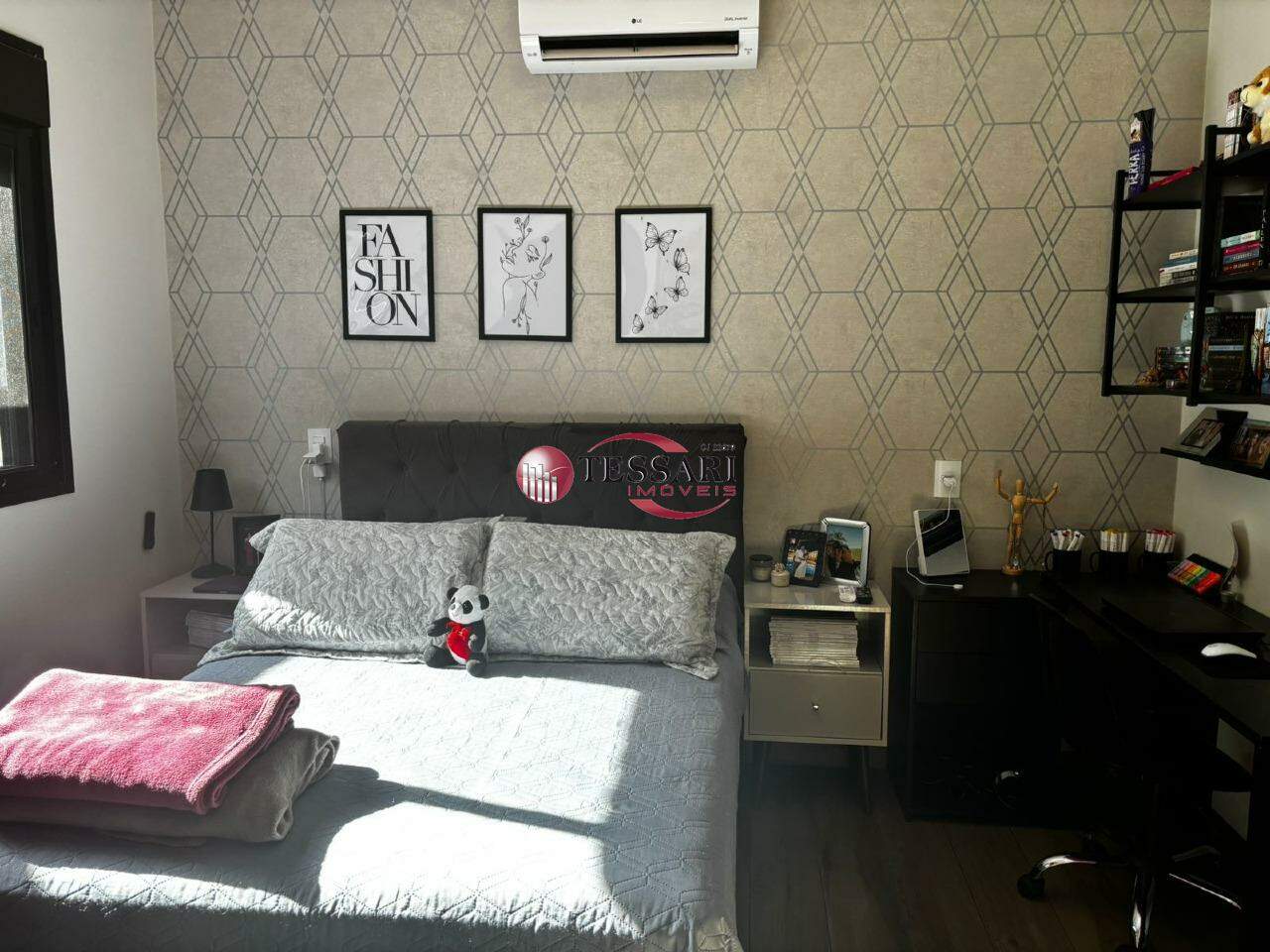Casa de Condomínio com 3 quartos à venda, 280m² — foto 18 de 24