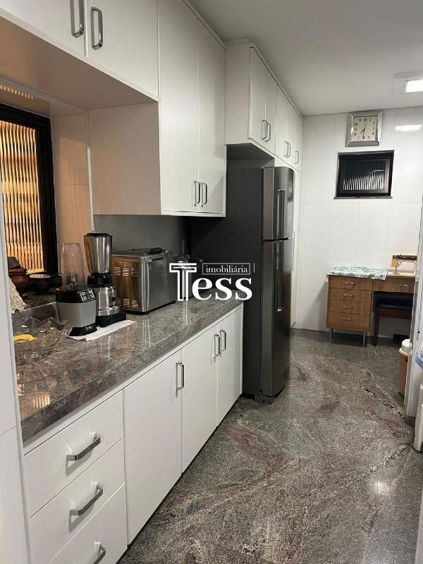 Apartamento com 3 quartos à venda, 200m² — foto 6 de 30