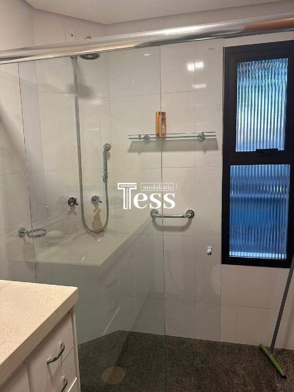 Apartamento com 3 quartos à venda, 200m² — foto 23 de 30
