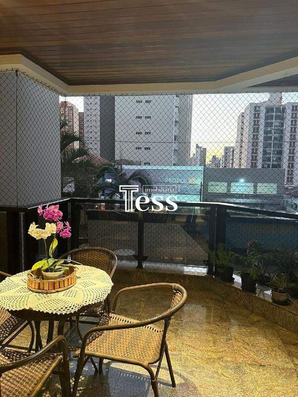Apartamento com 3 quartos à venda, 200m² — foto 10 de 30