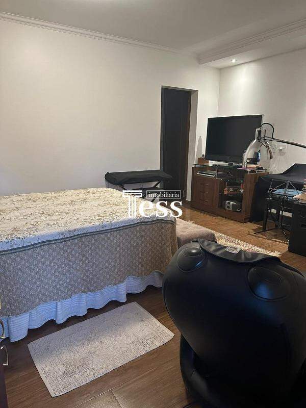 Apartamento com 3 quartos à venda, 200m² — foto 24 de 30