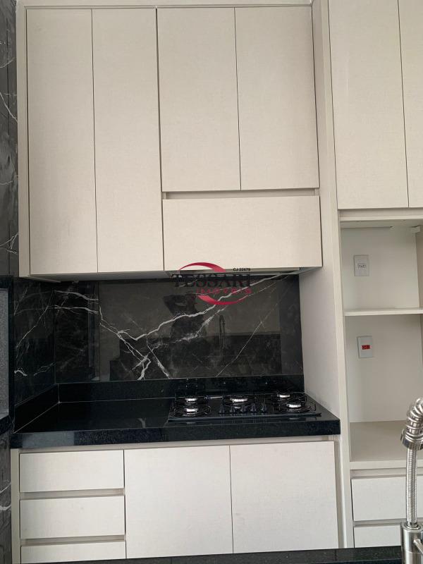 Casa de Condomínio com 3 quartos à venda, 171m² — foto 15 de 19