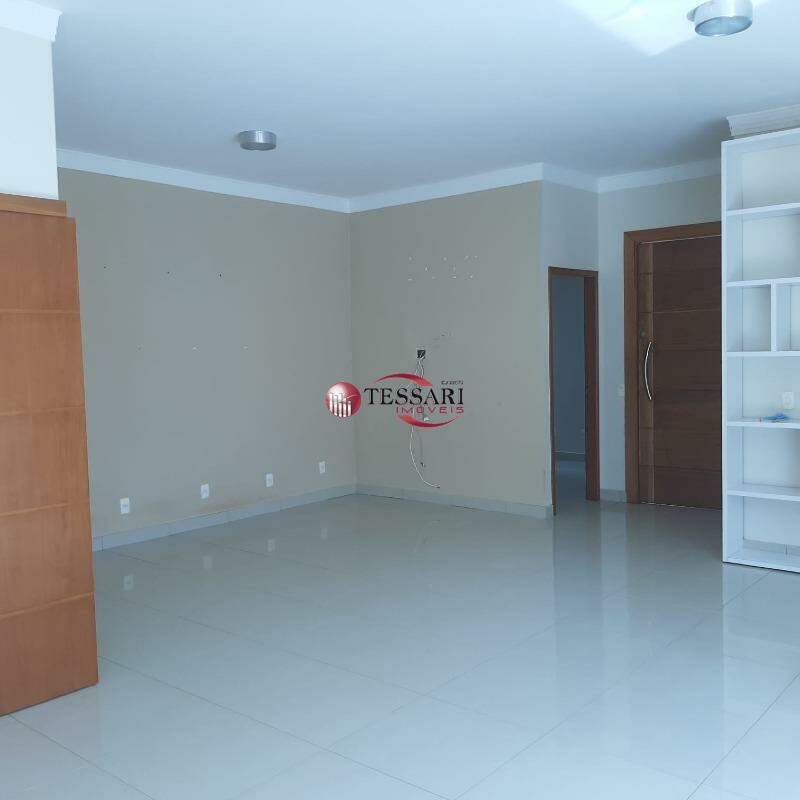 Casa com 3 quartos à venda, 280m² — foto 5 de 19