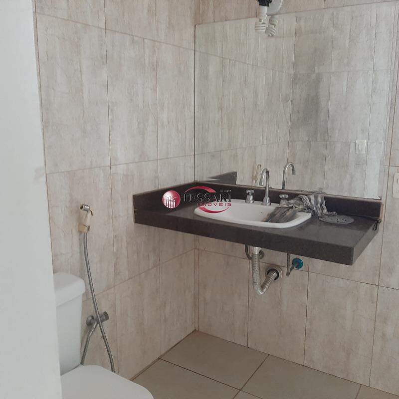 Casa com 3 quartos à venda, 280m² — foto 11 de 19