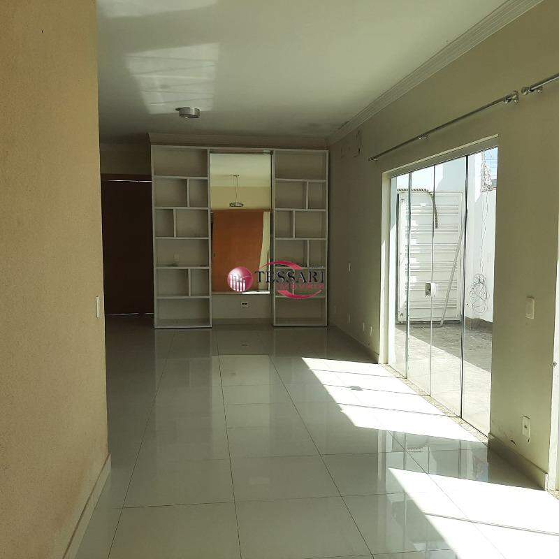 Casa com 3 quartos à venda, 280m² — foto 4 de 19