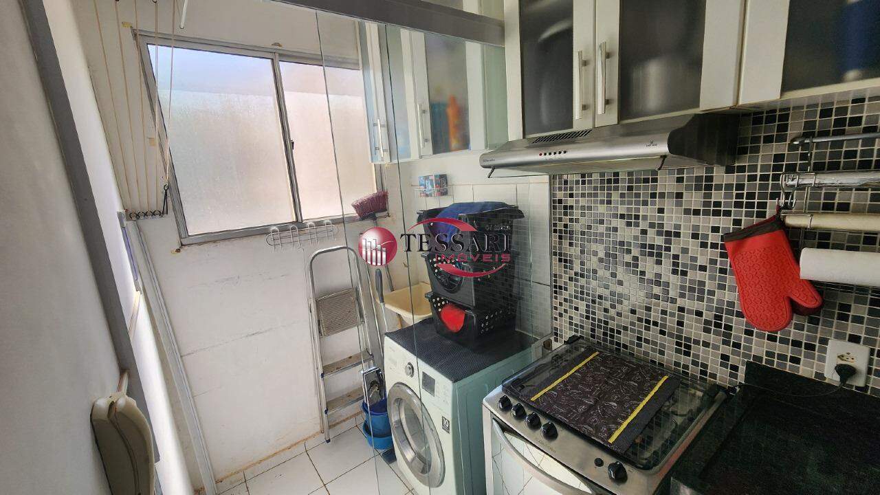 Apartamento com 3 quartos à venda, 60m² — foto 4 de 11