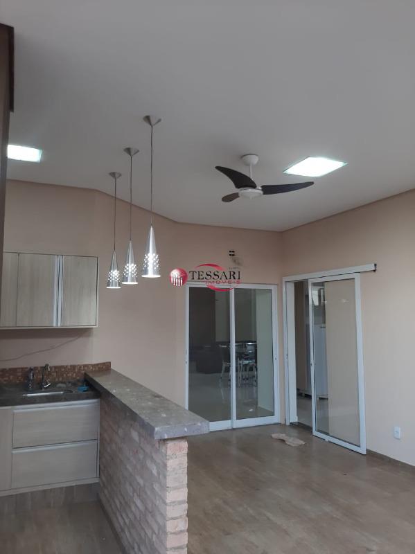 Casa de Condomínio com 3 quartos à venda, 230m² — foto 16 de 21