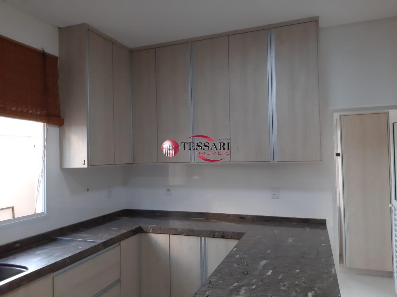 Casa de Condomínio com 3 quartos à venda, 230m² — foto 11 de 21