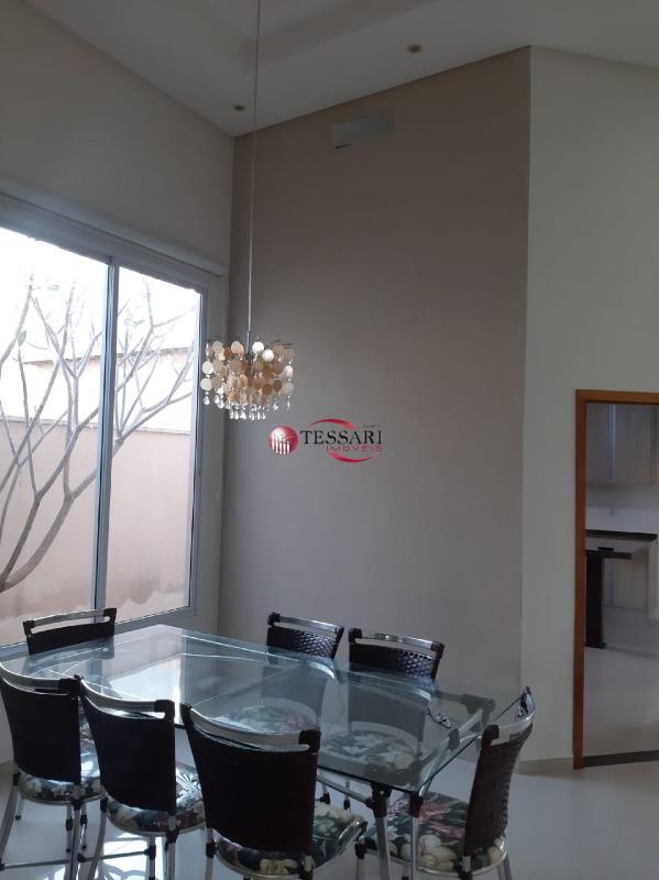 Casa de Condomínio com 3 quartos à venda, 230m² — foto 9 de 21