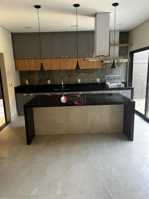 Casa de Condomínio com 3 quartos à venda, 230m² — foto 5 de 9