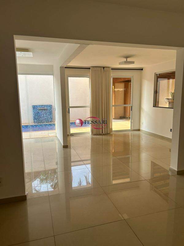 Casa de Condomínio com 3 quartos à venda, 120m² — foto 3 de 19