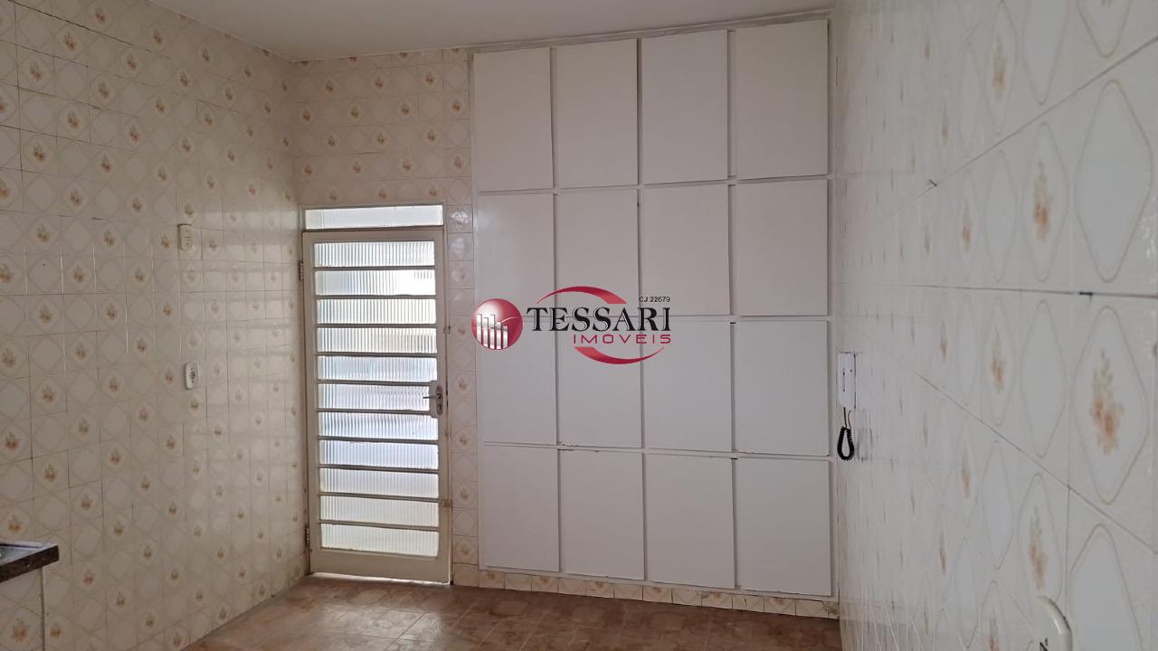 Imóvel Comercial com 3 quartos para aluguel, 220m² — foto 12 de 20