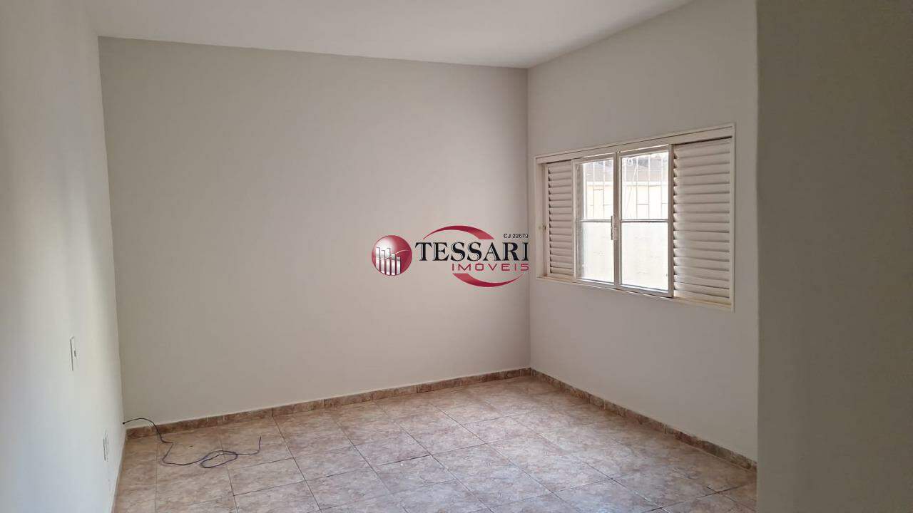 Imóvel Comercial com 3 quartos para aluguel, 220m² — foto 13 de 20