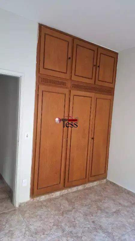 Imóvel Comercial com 3 quartos para aluguel, 220m² — foto 8 de 20