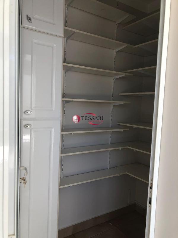 Casa de Condomínio com 3 quartos à venda, 200m² — foto 15 de 26