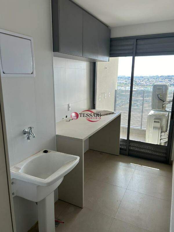 Apartamento com 3 quartos para aluguel, 162m² — foto 6 de 19