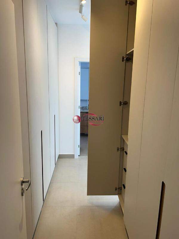 Apartamento com 3 quartos para aluguel, 162m² — foto 10 de 19