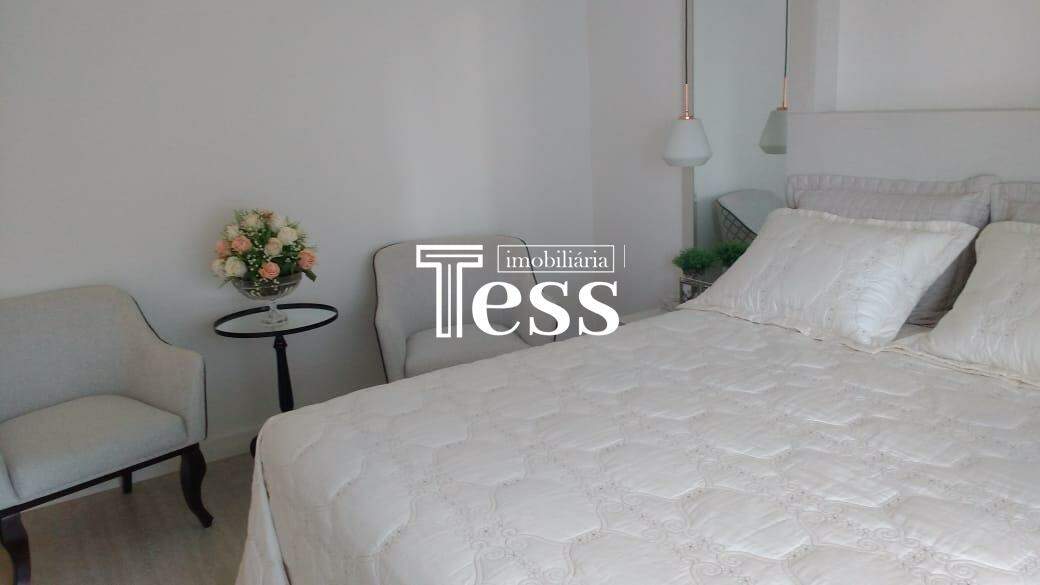 Apartamento com 4 quartos à venda, 260m² — foto 22 de 30