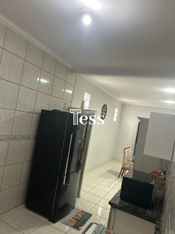 Casa com 3 quartos à venda, 220m² — foto 17 de 25