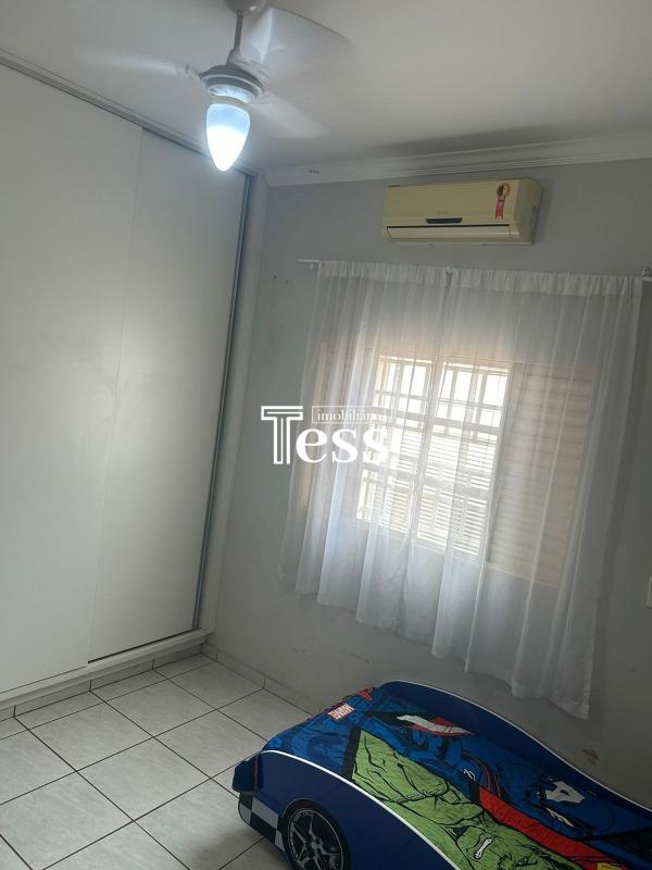 Casa com 3 quartos à venda, 220m² — foto 13 de 25