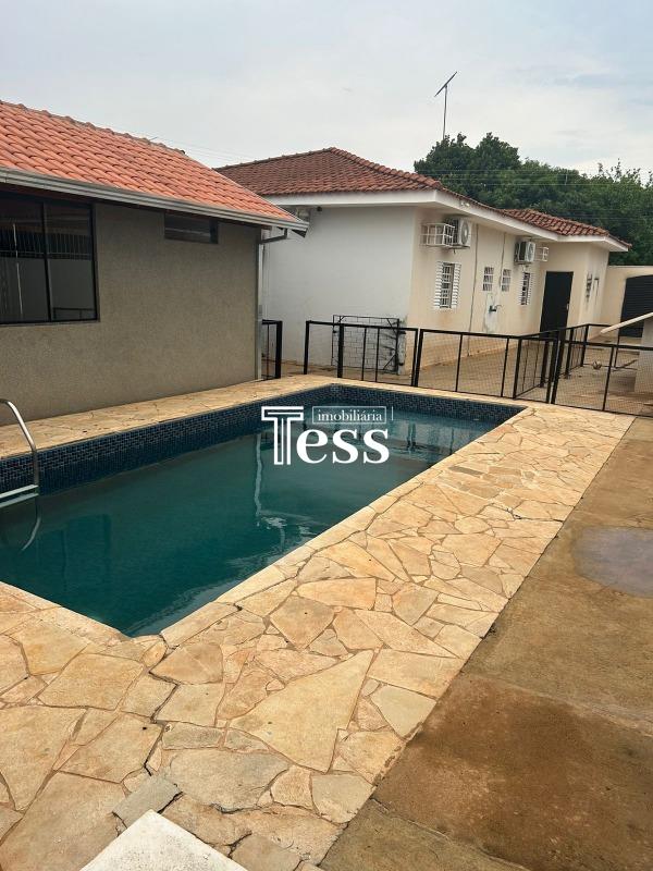 Casa com 3 quartos à venda, 220m² — foto 24 de 25