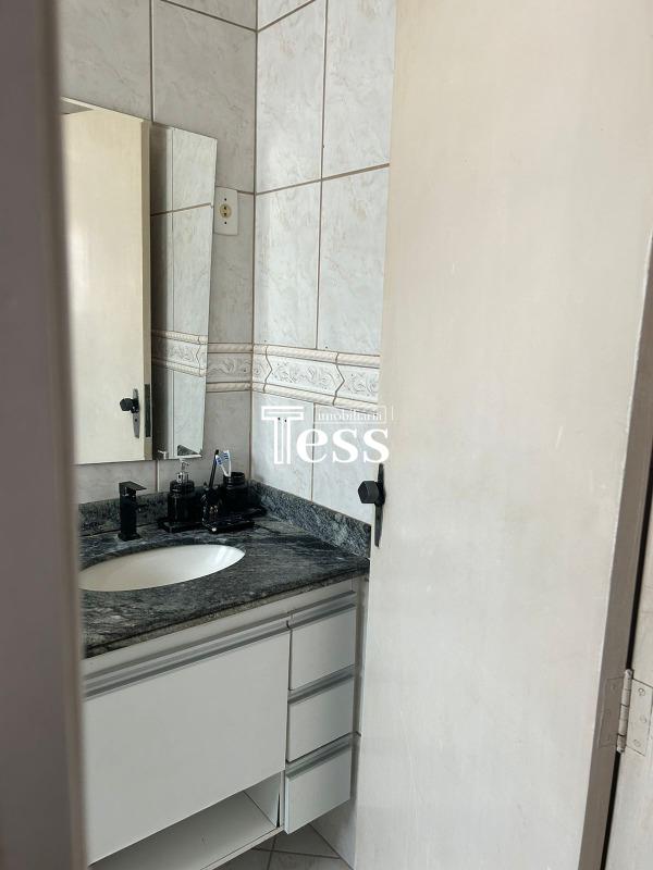 Casa com 3 quartos à venda, 220m² — foto 14 de 25