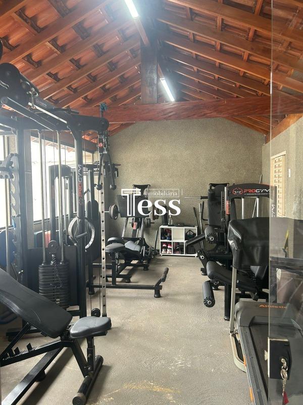 Casa com 3 quartos à venda, 220m² — foto 22 de 25