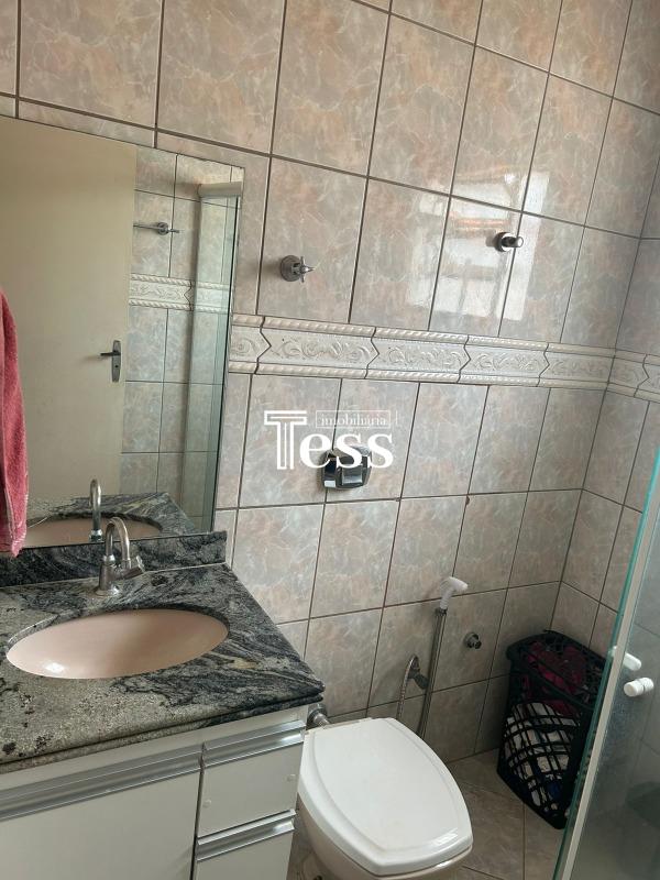 Casa com 3 quartos à venda, 220m² — foto 10 de 25