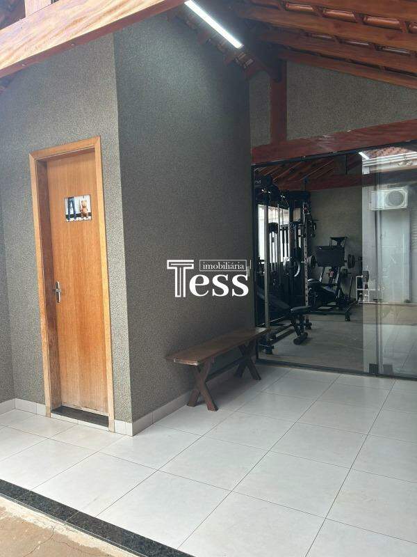 Casa com 3 quartos à venda, 220m² — foto 20 de 25
