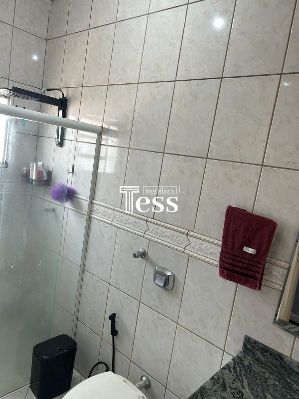 Casa com 3 quartos à venda, 220m² — foto 15 de 25