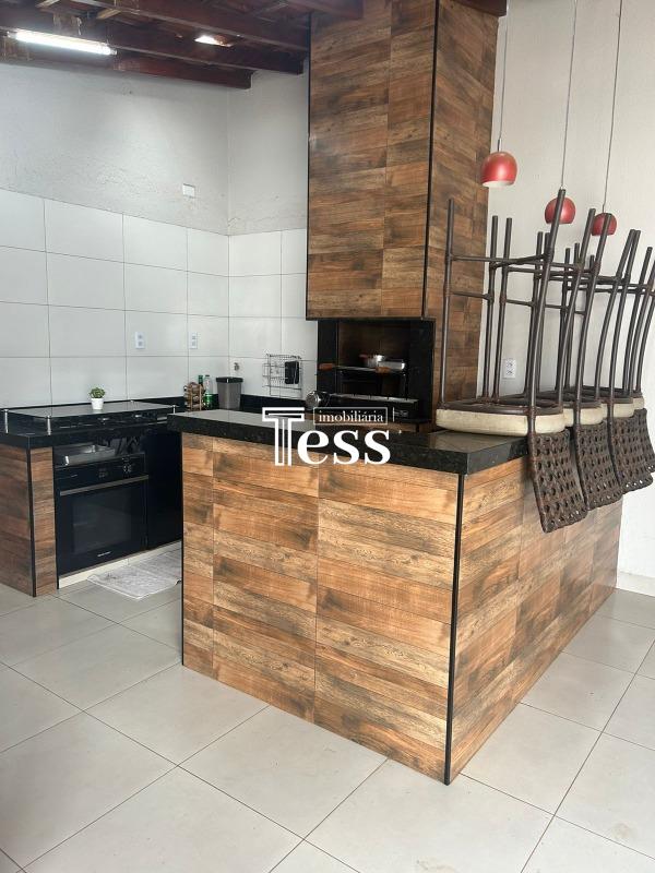 Casa com 3 quartos à venda, 220m² — foto 18 de 25