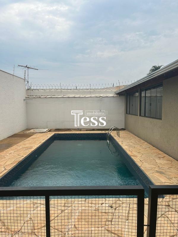 Casa com 3 quartos à venda, 220m² — foto 23 de 25