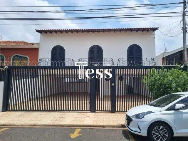 Sobrado com 3 quartos à venda, 403m² — foto 1 de 15