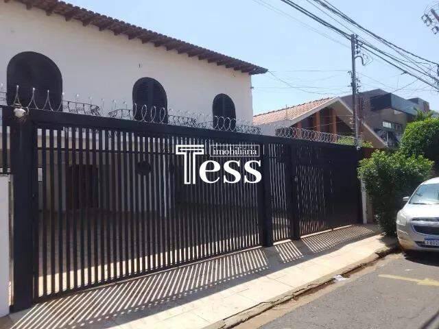 Sobrado com 3 quartos à venda, 403m² — foto 2 de 15