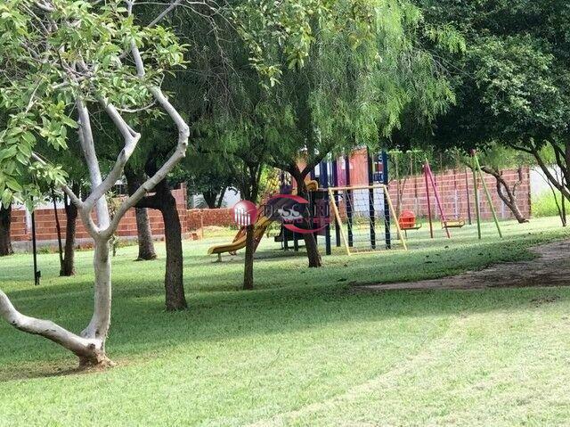 Terreno / Lote / Condomínio à venda, 360m² — foto 5 de 6