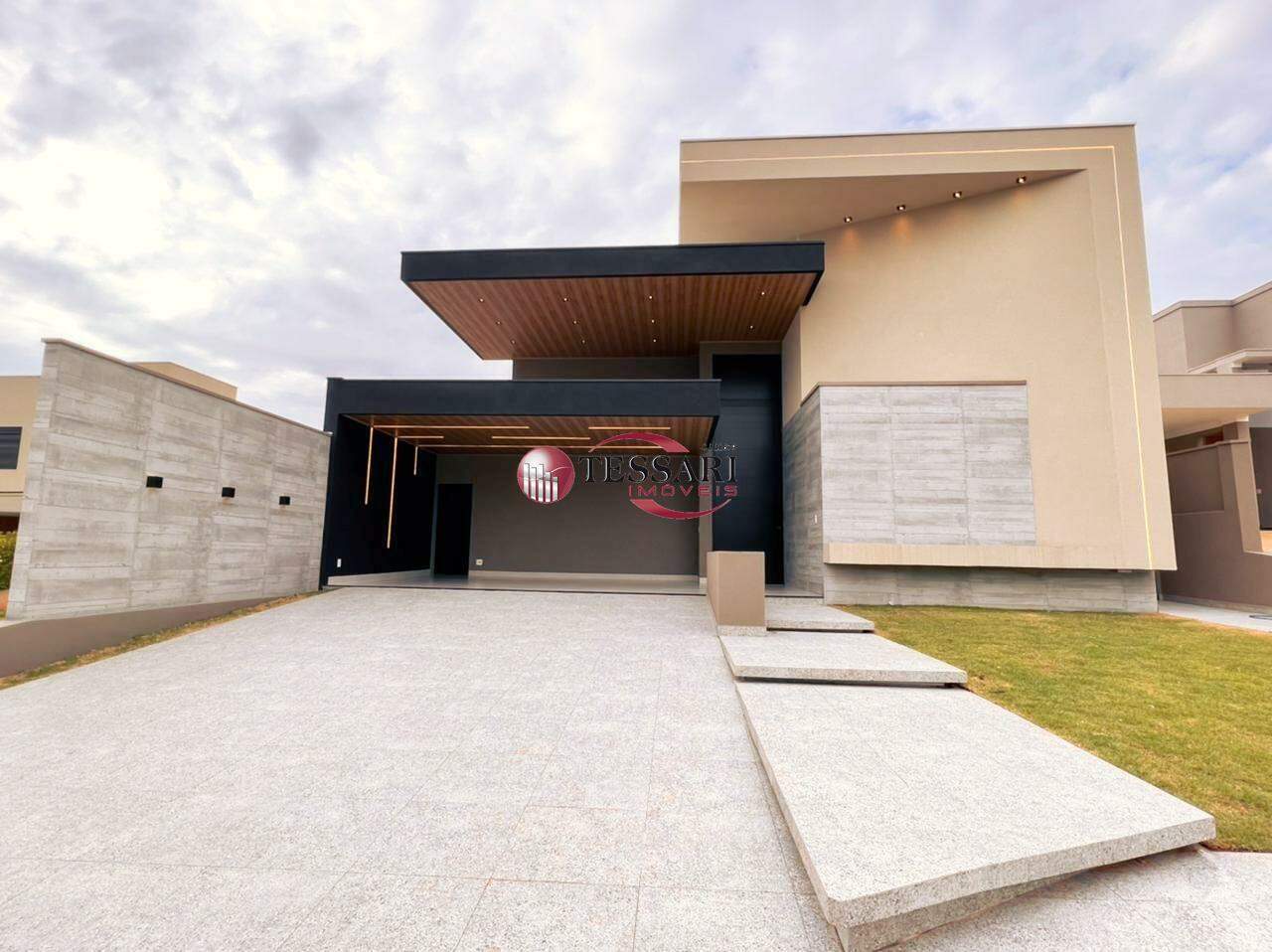 Casa de Condomínio com 4 quartos à venda, 249m² — foto 1 de 25