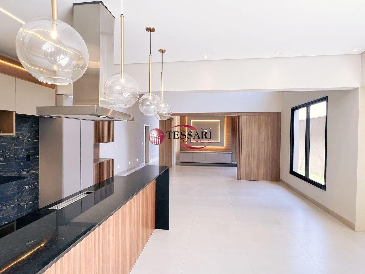 Casa de Condomínio com 4 quartos à venda, 249m² — foto 10 de 25