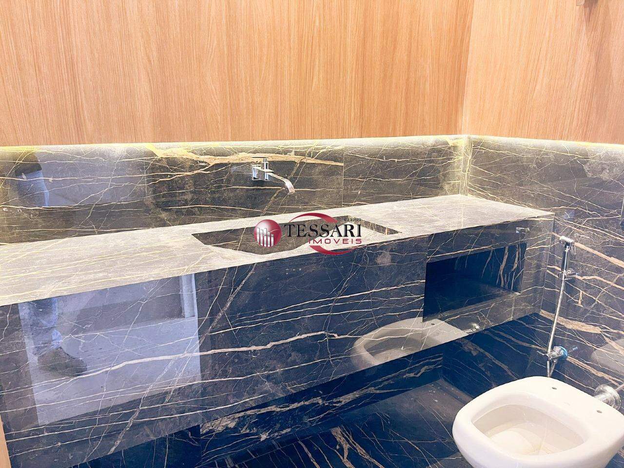 Casa de Condomínio com 4 quartos à venda, 249m² — foto 4 de 25